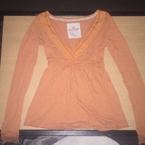 Hollister long sleeve v neck ❗️❗️